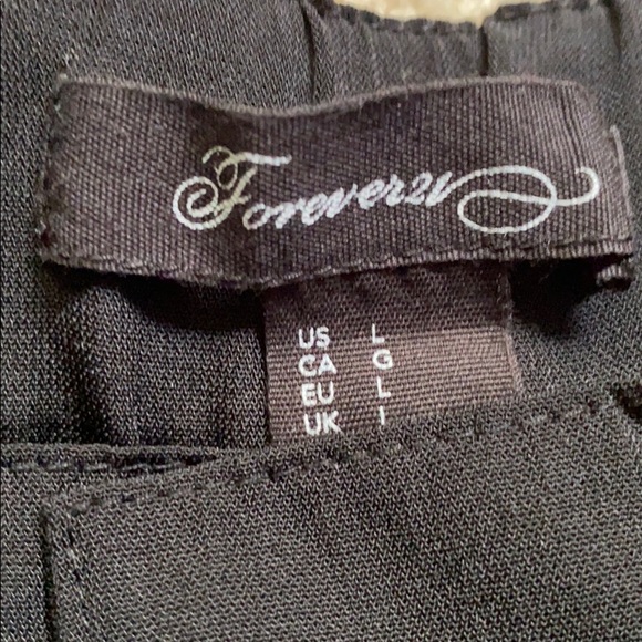 FOREVER 21 Ladies black ankle tie-waist pants - Picture 3 of 3